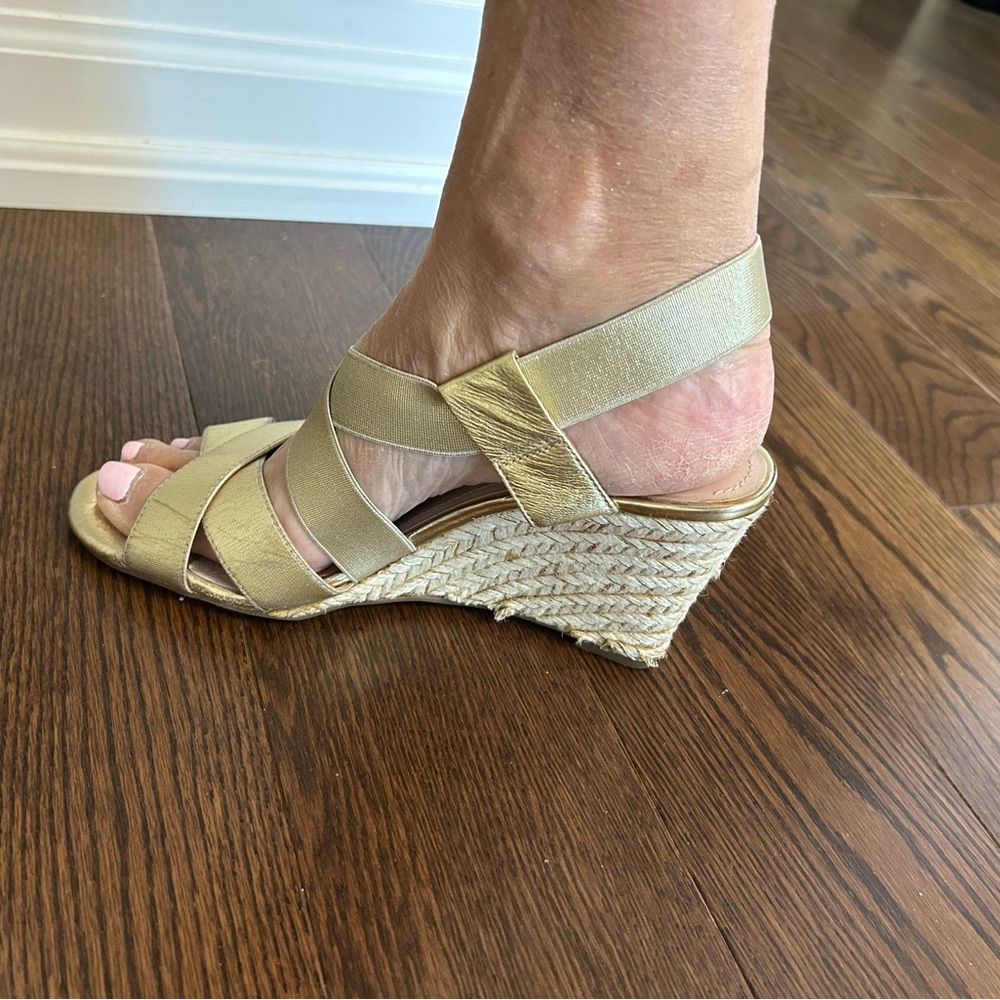 Vince Camuto Wedges Size 7.5